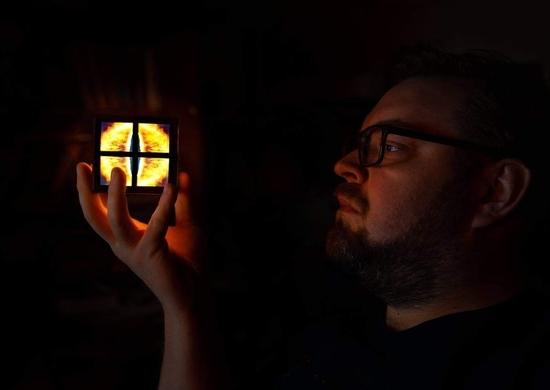 Международная компания-разработчик WOWCube выпустит посмертный альбом фоторабот своего   главного инженера Семена Орлова 