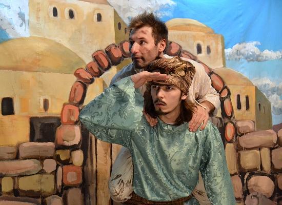 Арт-клуб «Маяковка, 10» приглашает нижегородцев на спектакль «Рождество в первый раз. Рождество навсегда»