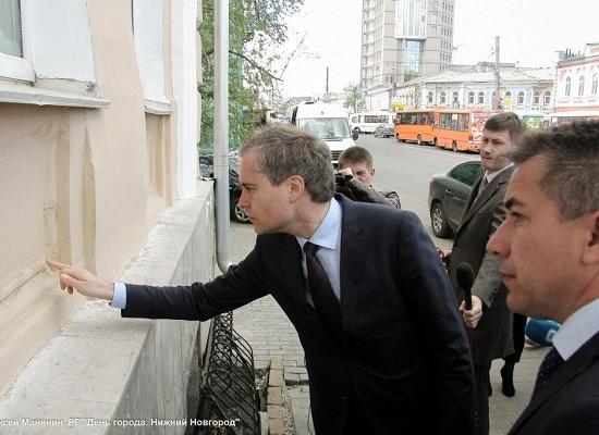 Подрядчикам предъявят претензии за брак при спешном ремонте фасадов к ЧМ-2018 в Нижнем Новгороде