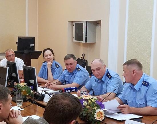 Прокуроры объяснили нижегородскому бизнесмену, можно ли проводить проверки по анонимкам